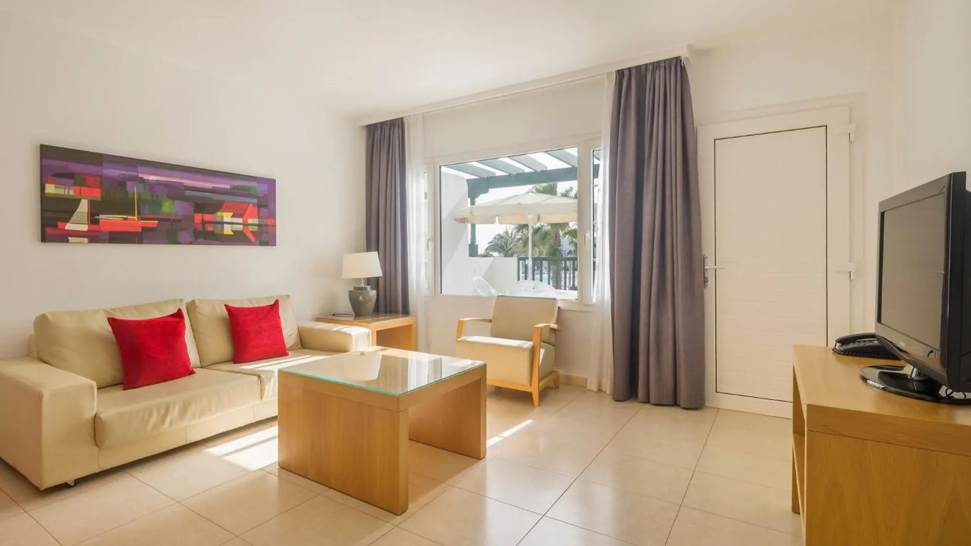 Ilunion Costa Sal Lanzarote Aparthotel Puerto del Carmen