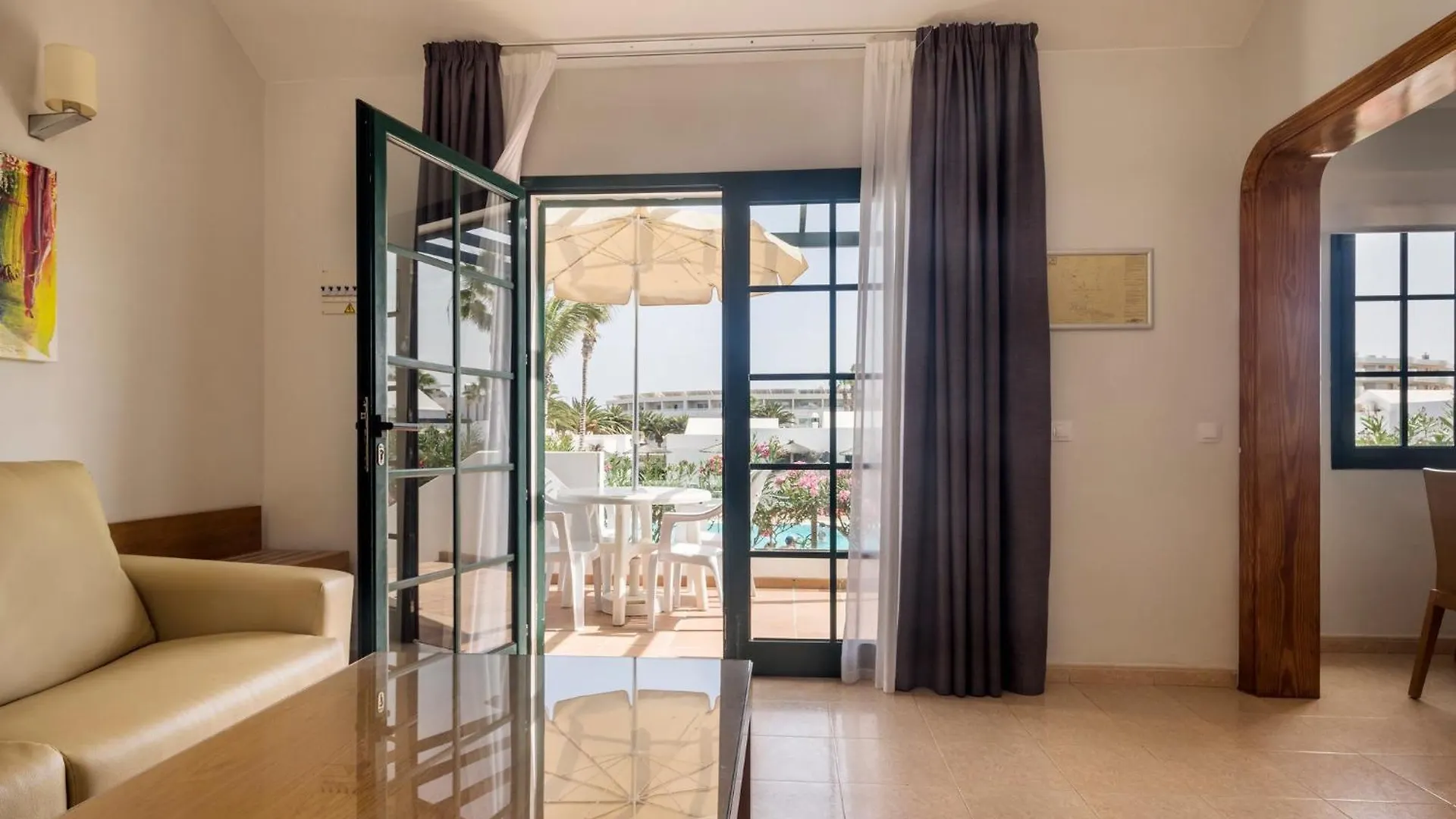 Aparthotel Ilunion Costa Sal Lanzarote Puerto del Carmen  4*, Puerto del Carmen (Lanzarote) Španělsko
