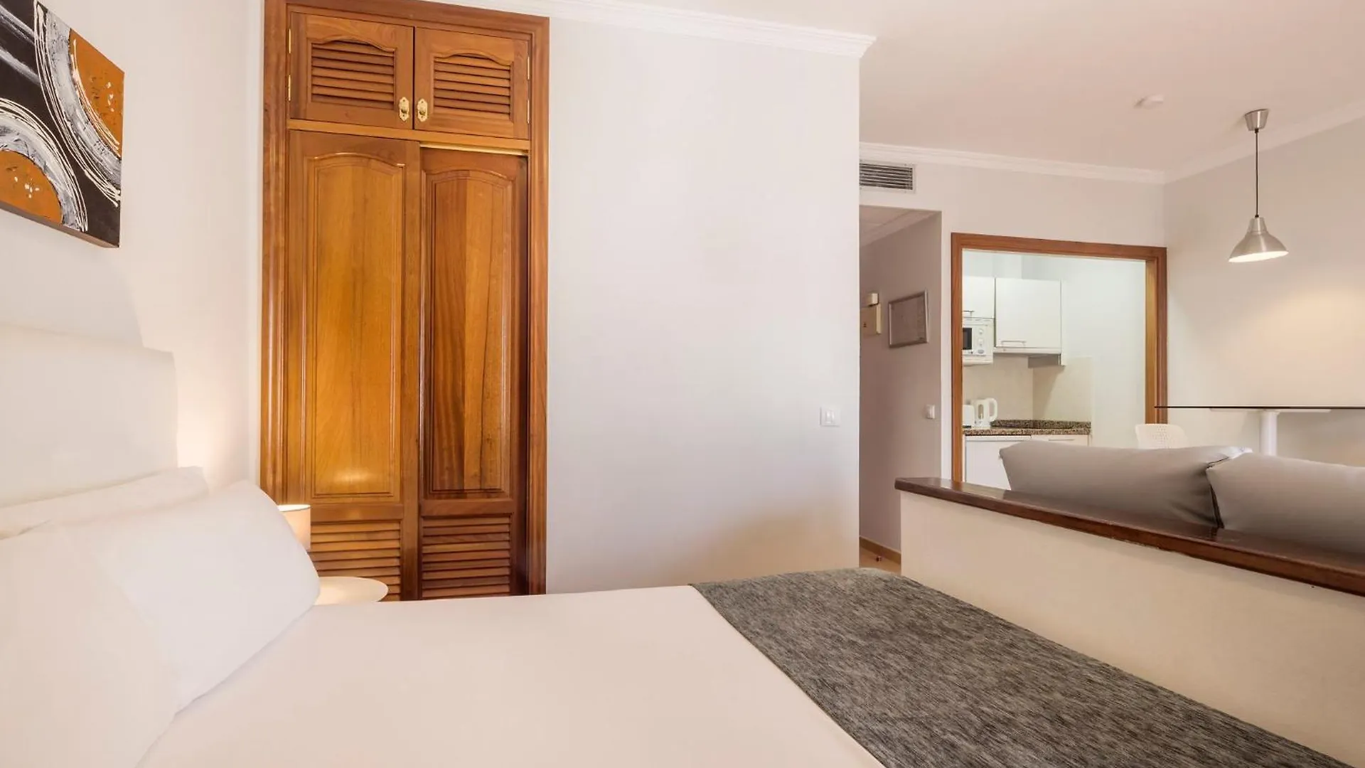 Aparthotel Ilunion Costa Sal Lanzarote Puerto del Carmen  4*, Puerto del Carmen (Lanzarote) Hiszpania